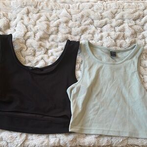 SHEIN Black and Mint Crop Tops